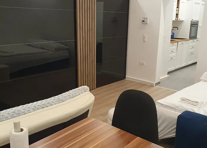 Cozy Near Station